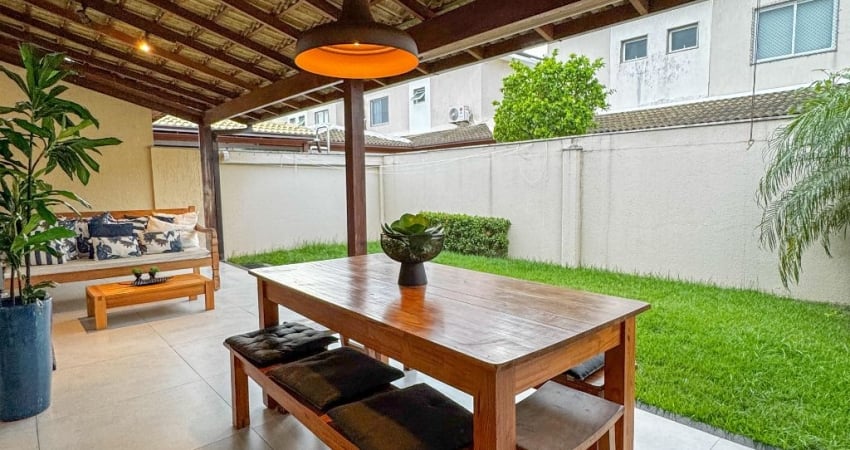 Luxo - Casa 3 Quartos com Suíte no Condomínio Itatiaia – Colina de Laranjeiras.