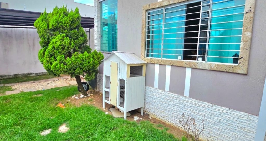 Casa Linear com 3 Quartos e Suíte – Bairro Tranquilo e Excelente Localização em Planície da Serra.