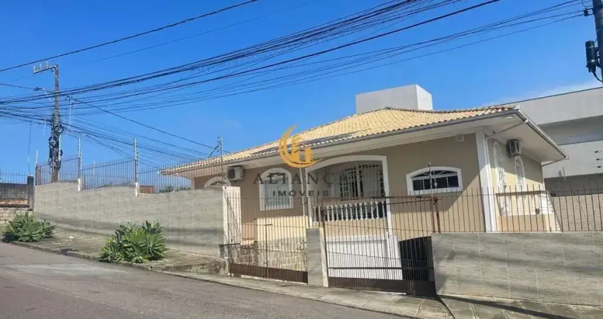 Casa com 4 quartos à venda na Rua Paula Ramos, Coqueiros, Florianópolis
