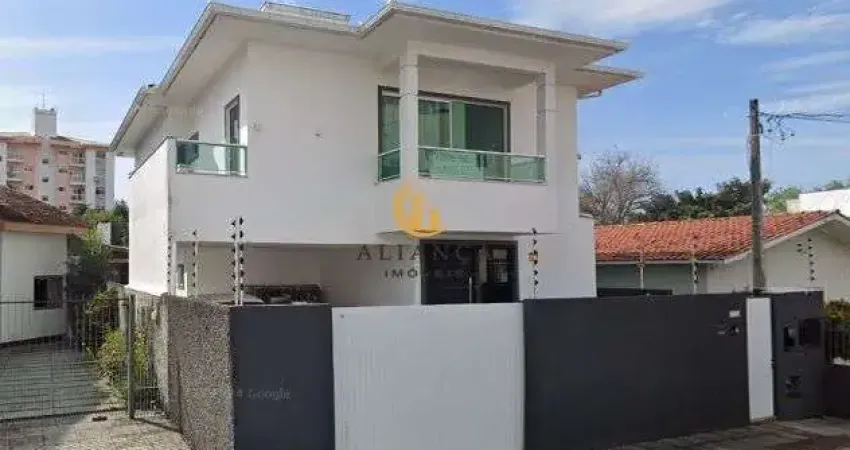 Casa com 4 quartos à venda na Rua Professor Barreiros Filho, Estreito, Florianópolis