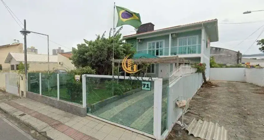 Casa com 5 quartos à venda na Rua Heriberto Hulse, Barreiros, São José
