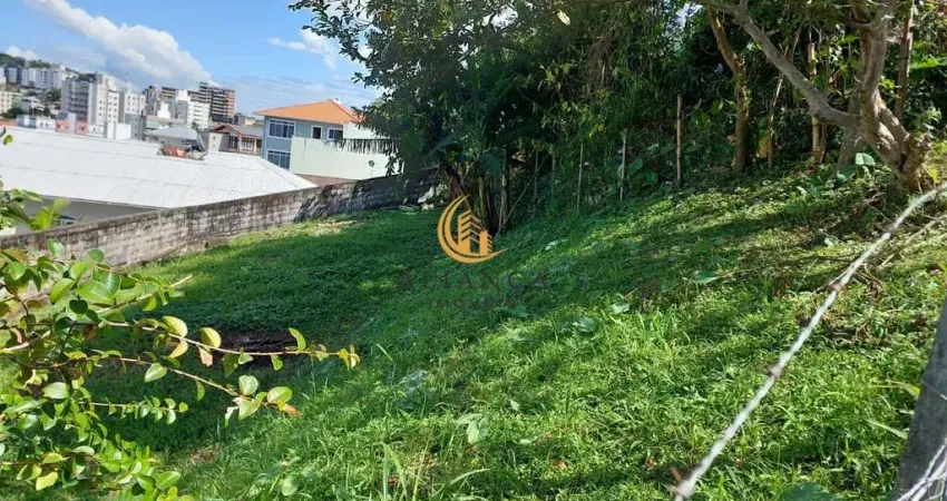 Terreno em Praia Comprida, São José/SC