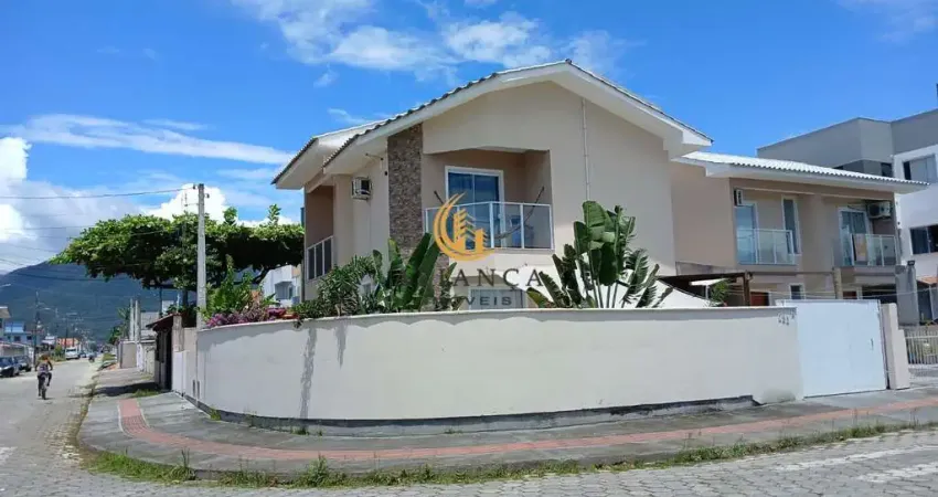 Casa com 2 quartos à venda na Rua Olávio de Biase, Barra do Aririú, Palhoça