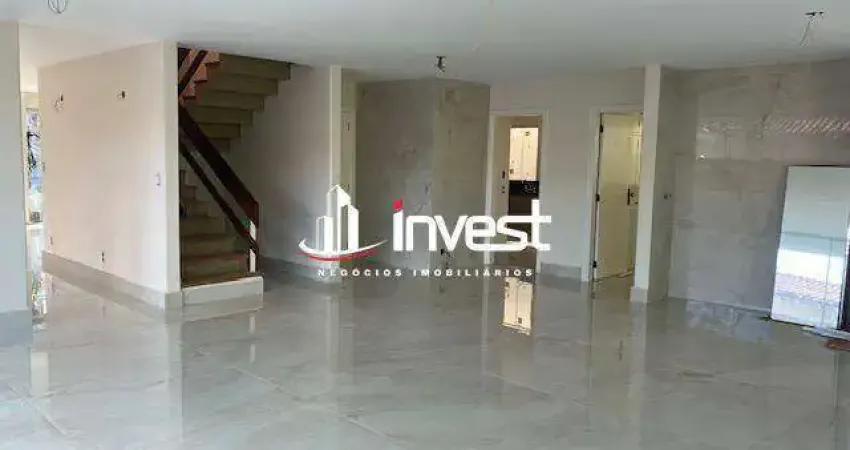 Linda casa, localizada em área nobre da cidade de Uberaba MG