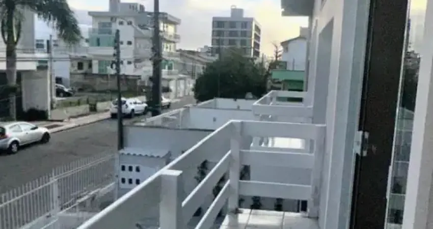 Locação anual apto 2 dorm bem no centro de balneário camboriú
