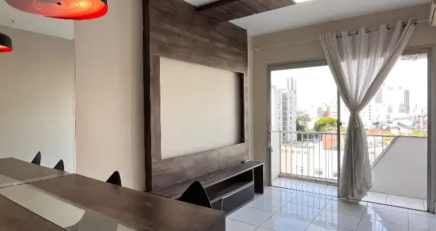 Apto com 1 quarto com sacada todo mobiliado a 5 minutos da univale em itajai