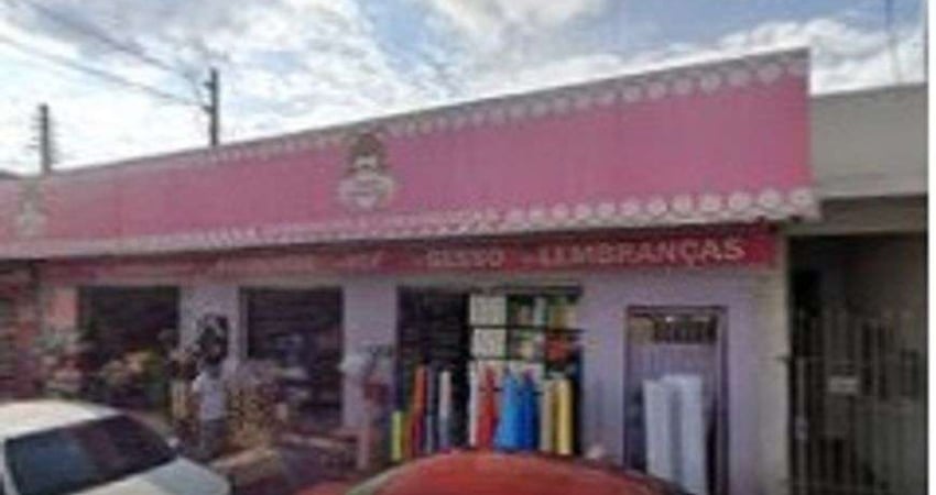 Sala comercial na Av. Honestino Guimarães, setor Campinas - Goiânia - GO