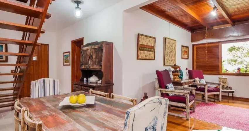 Casa com 4 dormitórios à venda, 203 m² por r$ 930.000,00 - araras - teresópolis/rj