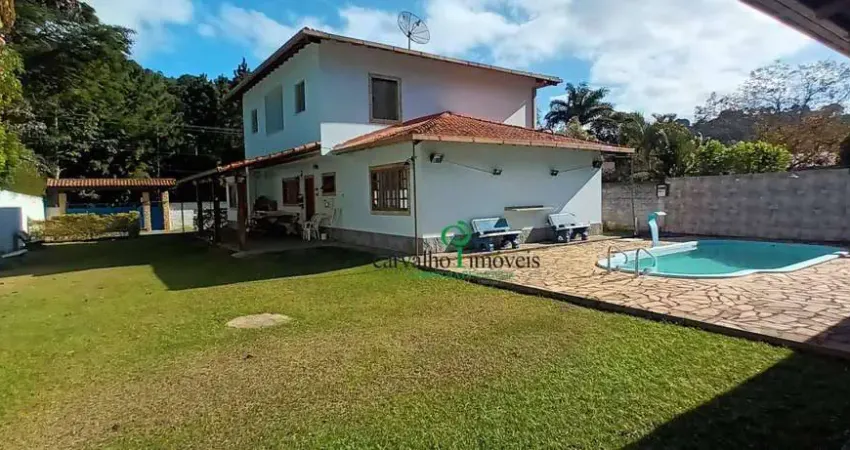 Casa com 6 dormitórios à venda, 380 m² por r$ 1.600.000,00 - albuquerque - teresópolis/rj