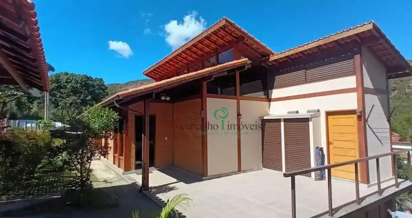 Casa com 3 dormitórios à venda, 150 m² por r$ 1.500.000,00 - albuquerque - teresópolis/rj