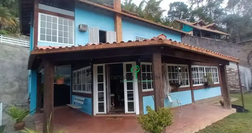 Casa com 5 dormitórios à venda, 371 m² por r$ 990.000,00 - golfe - teresópolis/rj