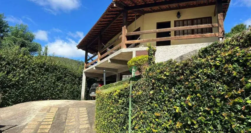 Casa com 3 dormitórios à venda, 265 m² por r$ 795.000,00 - vargem grande - teresópolis/rj