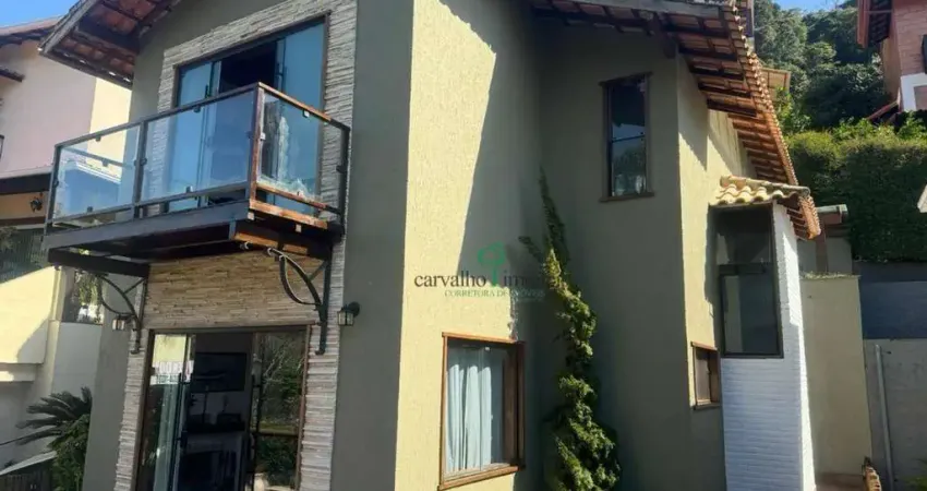 Casa com 3 dormitórios à venda, 214 m² por r$ 990.000,00 - vargem grande - teresópolis/rj