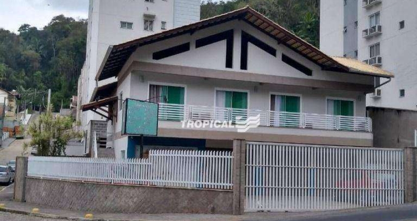 Casa com 3 dormitórios à venda, 325 m² por R$ 2.200.000,00 - Itoupava Seca - Blumenau/SC