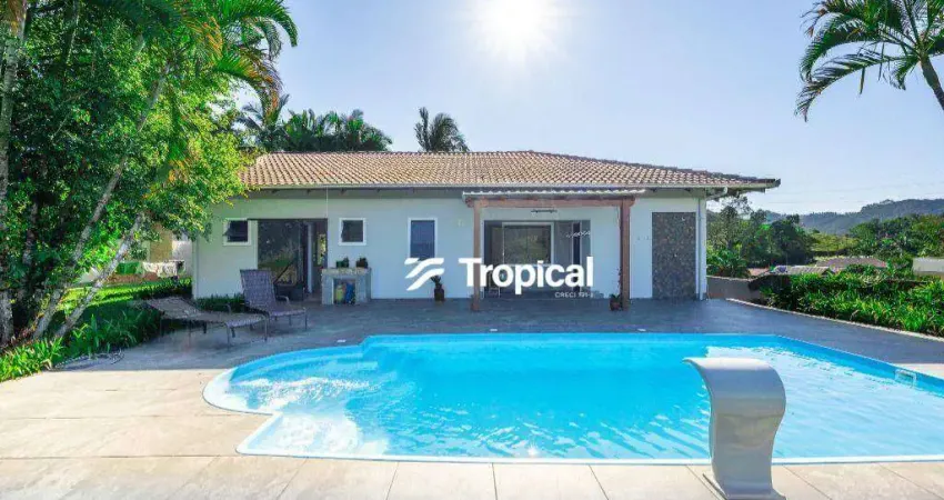 Casa com 3 dormitórios à venda, 139 m² por R$ 850.000,00 - Fidélis - Blumenau/SC