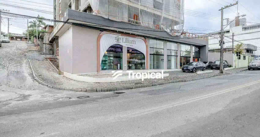 Loja para alugar, 57 m² por R$ 3.000,00/mês - Água Verde - Blumenau/SC