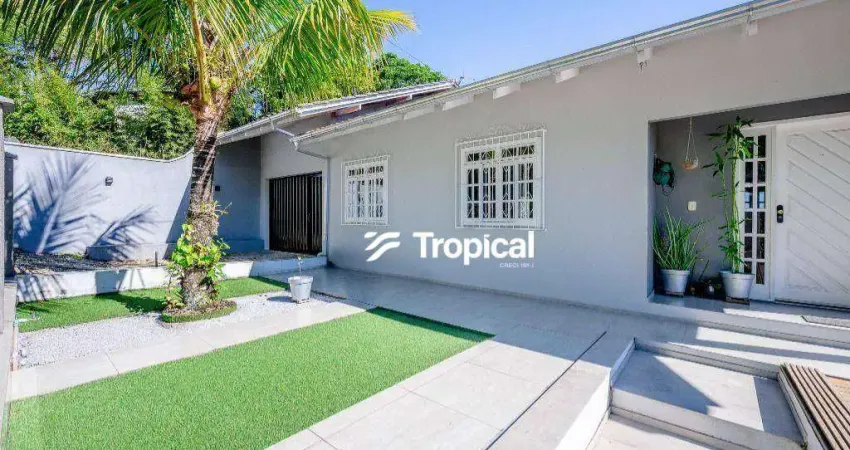 Casa com 3 dormitórios à venda, 111 m² por R$ 600.000,00 - Vorstadt - Blumenau/SC