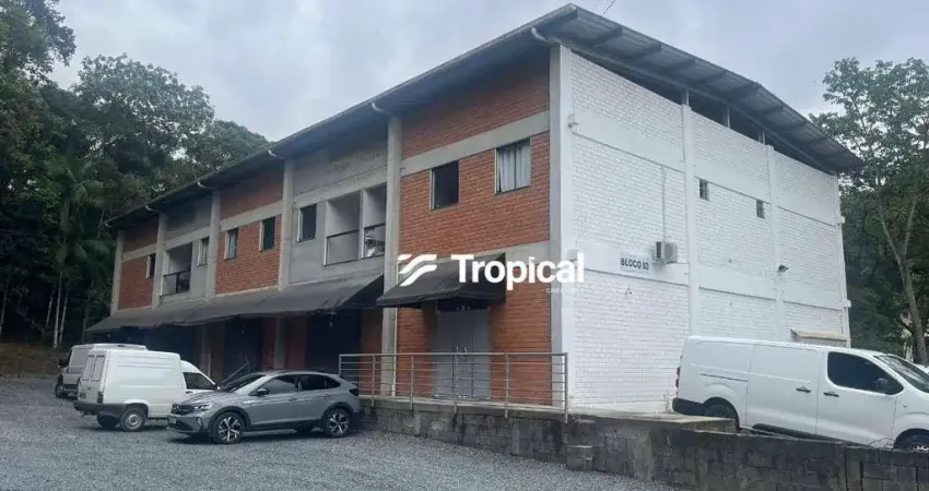 Apartamento com 2 dormitórios para alugar, 50 m² por r$ 1.800,00/mês - fortaleza - blumenau/sc