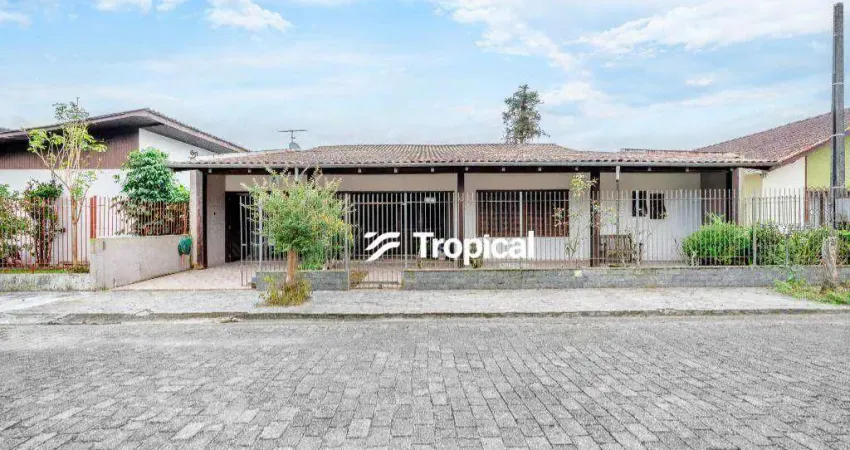 Casa com 3 dormitórios à venda, 270 m² por r$ 899.000,00 - garcia - blumenau/sc
