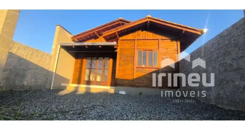 Casa com 2 quartos para alugar na MARIO BOURSHEID, 154, Colégio Agrícola, Araquari