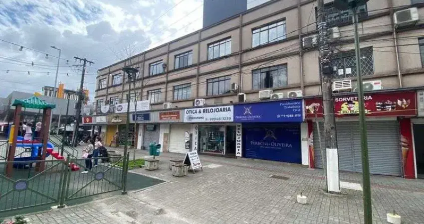 Sala comercial para alugar na Rua Nove de Março, 337, Centro, Joinville