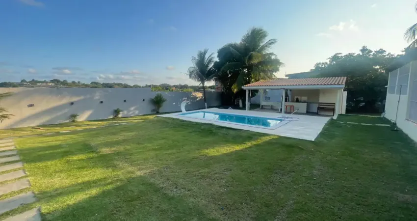 Terreno à venda na Avenida Getúlio Vargas, Cascalheira, Camaçari