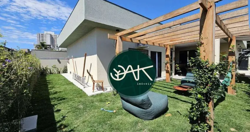 Casa com 3 dormitórios à venda, 222 m² por R$ 2.690.000,00 - Condomínio Residencial Monte Carlo - São José dos Campos/SP