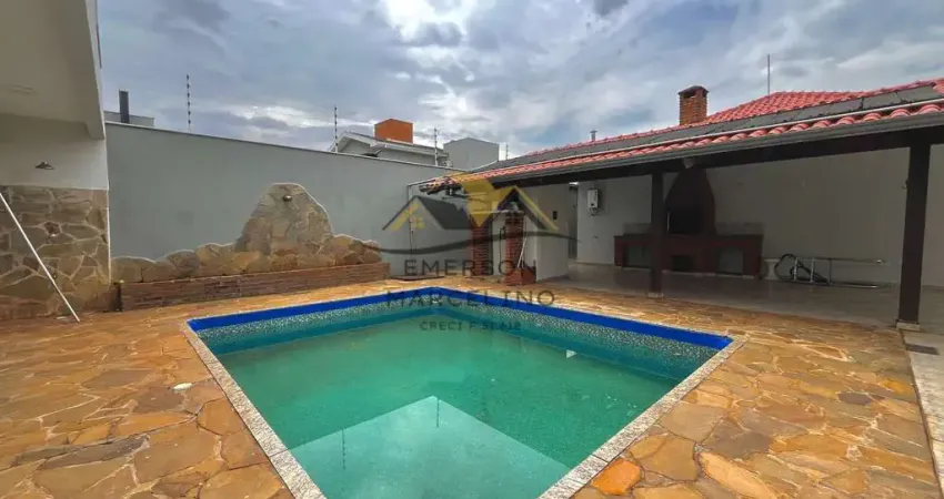 Casa com 4 quartos para alugar no Jardim Lolata, Londrina