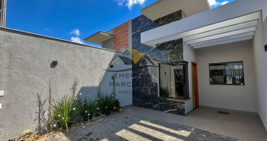 Alugo casa geminada com 3 dormitórios e planejados na região leste