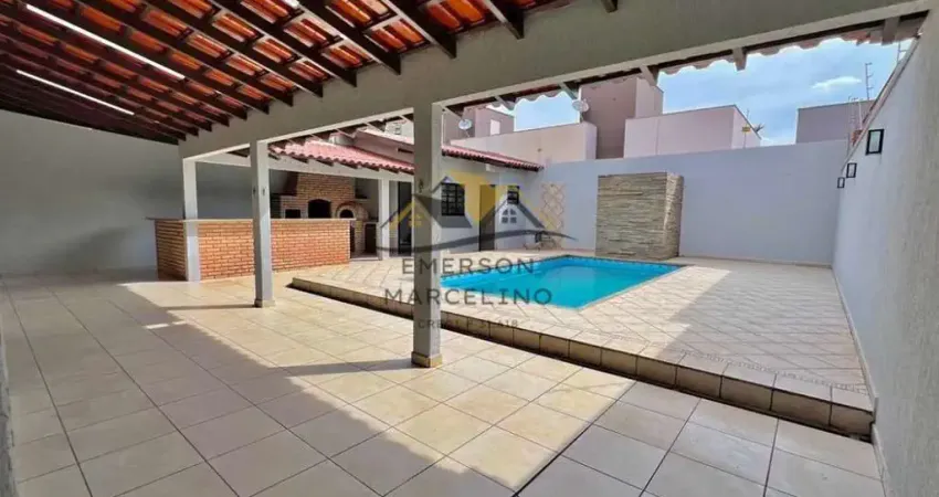 Casa com 4 quartos para alugar no Centro, Ibiporã