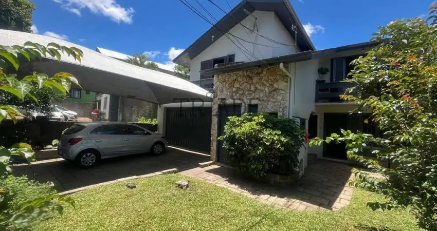 Casa com 5 quartos à venda no Cruzeiro, Caxias do Sul 