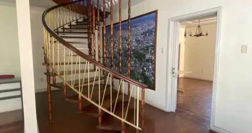 Casa com 3 quartos para alugar no Centro, Caxias do Sul