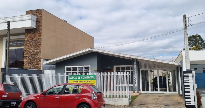 Casa Comercial para alugar  com 224m2, centro de Campo Largo, prox. a Abaré, mais pátio com 250 m2