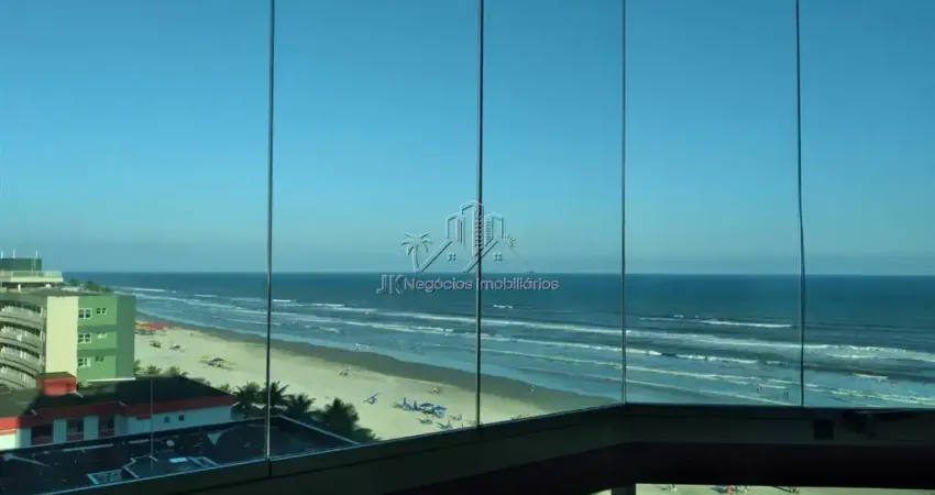 BELO APARTAMENTO Á BEIRA MAR, NO CENTRO COM 2 DORMITÓRIOS E SUITE - R$ 450 MIL