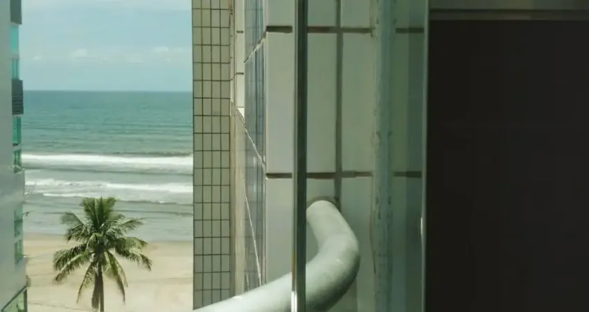 EXCELENTE OPORTUNIDADE!!!! AMPLO APARTAMENTO, PREDIO Á BEIRA MAR, 2 DOMITÓRIOS, SUITE, CHURRASQUEIRA E PISCINA - R$ 285 MIL