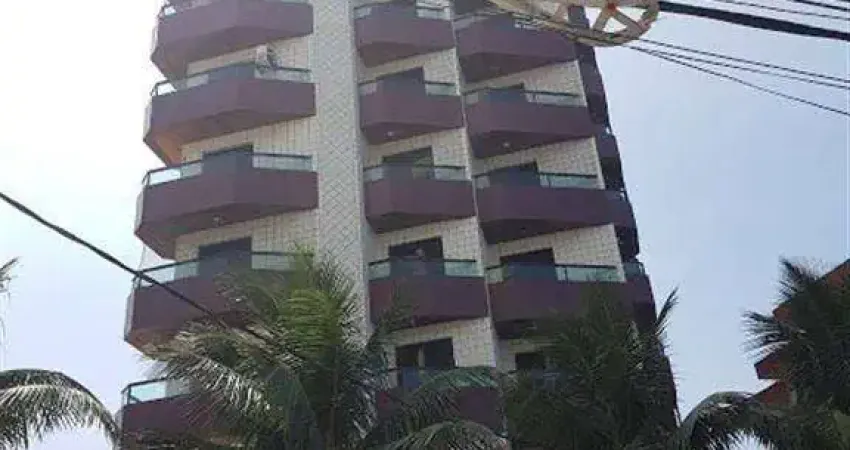 Apartamento com sacada na sala e no quarto localizado há 60 metros da praia da mirim