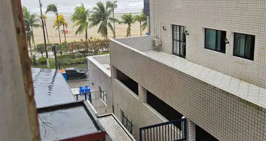 239 mil Kitão dividido frente praia na Guilhermina com elevador e um linda vista mar.