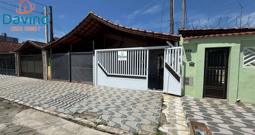 420MIL - CASA GEMINADA PRÓXIMO A PRAIA DO MARACANÃ - 2 DORMITÓRIOS SENDO 1 SUÍTE CHURRASQUEIRA