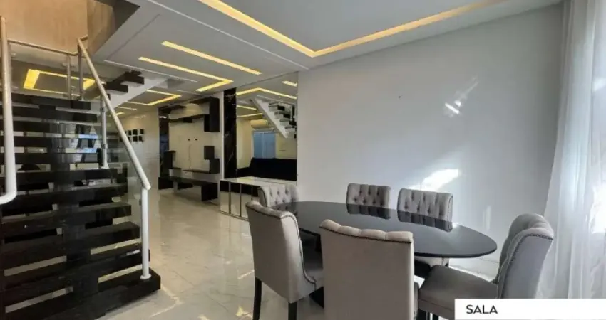 Sobrado Mobiliado 3 suítes ambientes integrados 
lindamente fino acabamento 100 metros da praia
