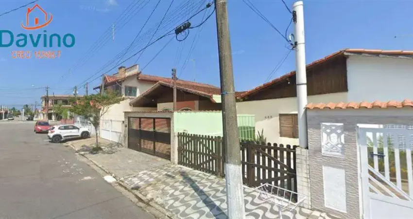 CASA GEMINADA ZONA 2 - 2 QUARTOS - GARAGEM - 600 METROS DA PRAIA DO JARDIM REAL.