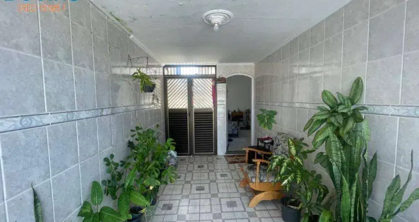 Casa geminada térrea 02 quartos 1 suíte 03 vagas de garagem, 200 metros do mar