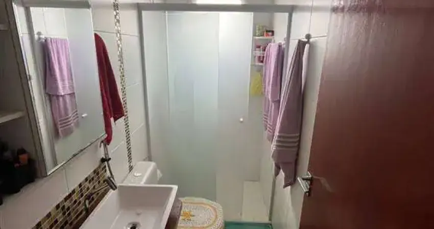 Casa estilo sobrado em casa de condominio com varanda nos quartos 340mil com plajenados.