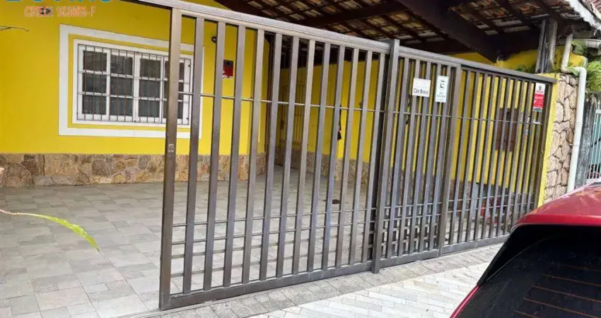 470 mil - linda casa espaçosa,3 quartos, 170 metros da praia do caiçara.