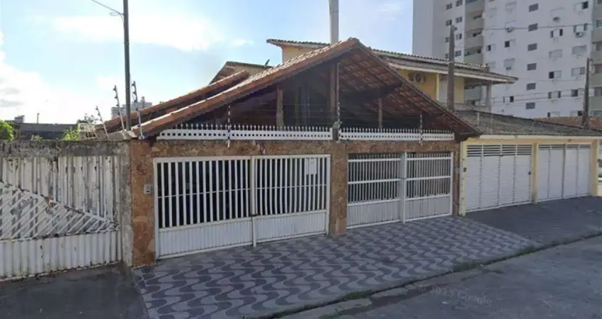 Casa com 3 quartos à venda na Rua Peru, 745, Guilhermina, Praia Grande