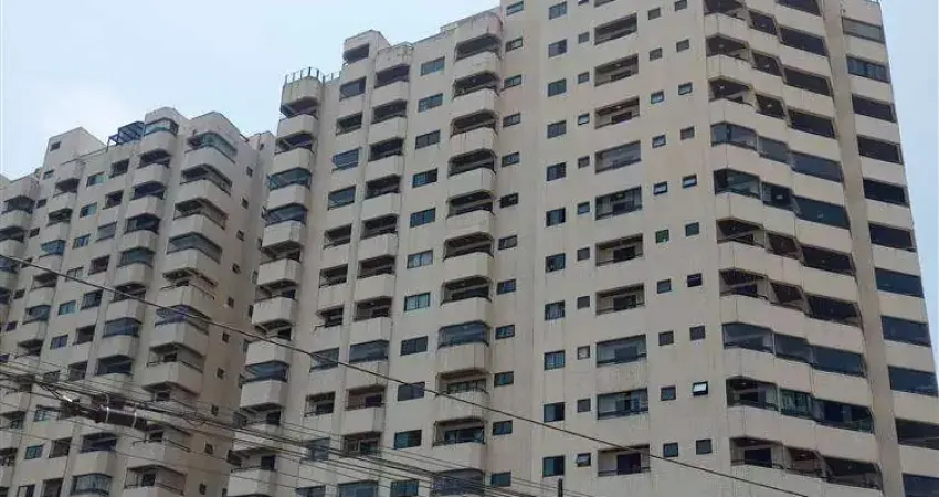 329mil - apartamento pé na areia do bairro maracana 1 quarto amplo elevador 2 sacadas vista espetacular do mar.
