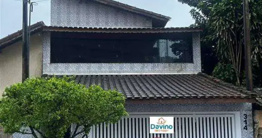 949mil - Sobrado no Canto do Forte 4 dormitórios 2 vagas amplas churrasqueira sacada.