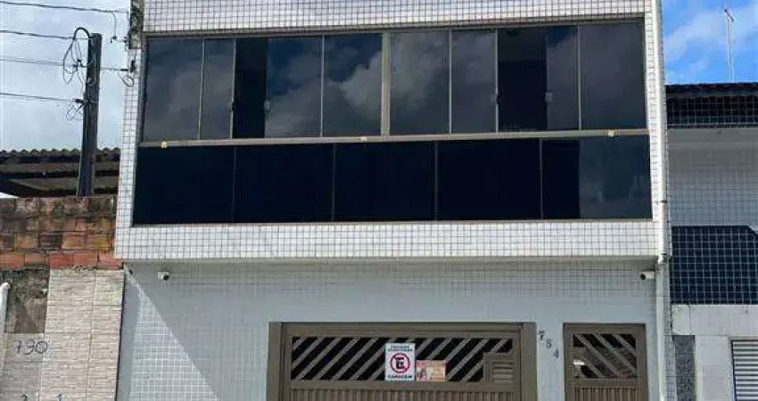 419mil - só a vista - sobrado fino acabamento - piscina - churrasqueira e forno de pizza - jardim melvi