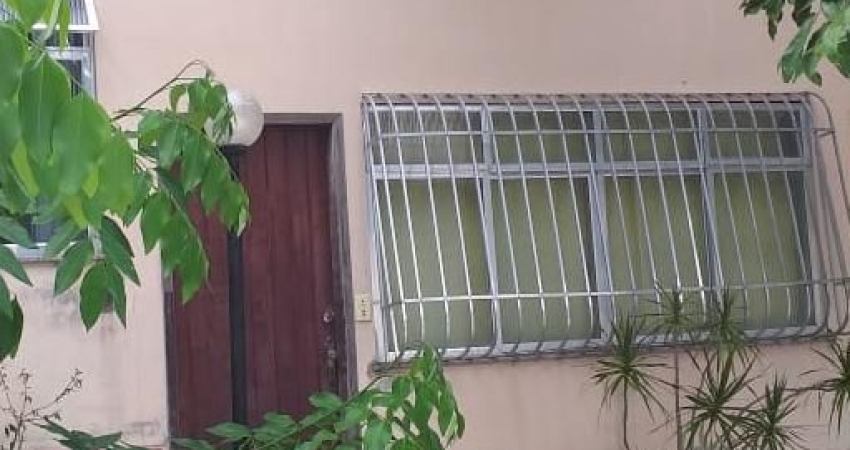 Casa em condomínio à venda  com 2 quarto(s) e 2 banheiros