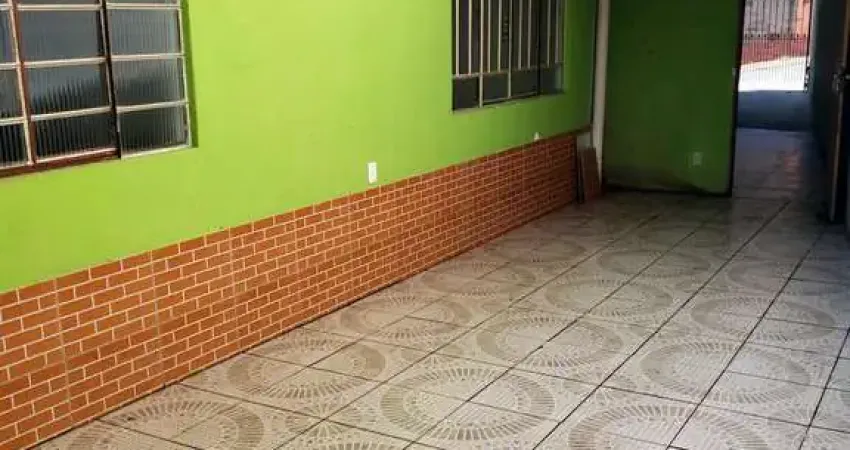 Casa com 2 Quarto(s) e 1 banheiro(s) para Alugar, 64 m² por R$ 900 / Mês