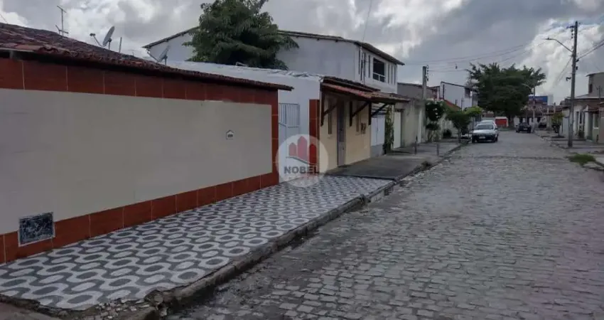 Casa com 2 Quarto(s) e 2 banheiro(s) para Alugar, 200 m² por R$ 2200 / Mês
